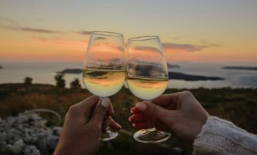 wine_tour_santorini