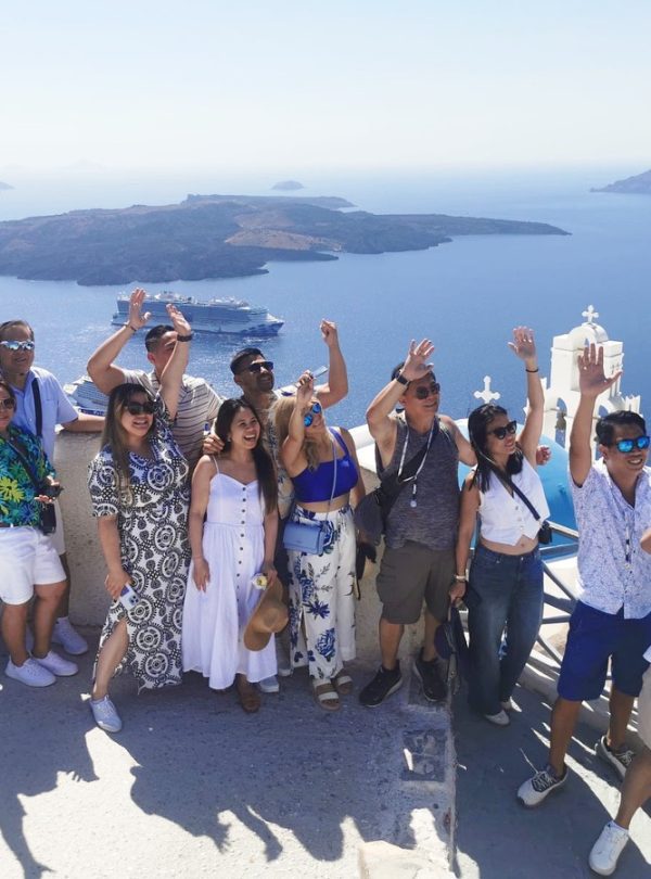 santorini tour guide