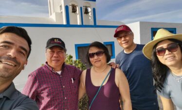 Amazing tour at Imerovigli in Santorini, Greece with two couples.