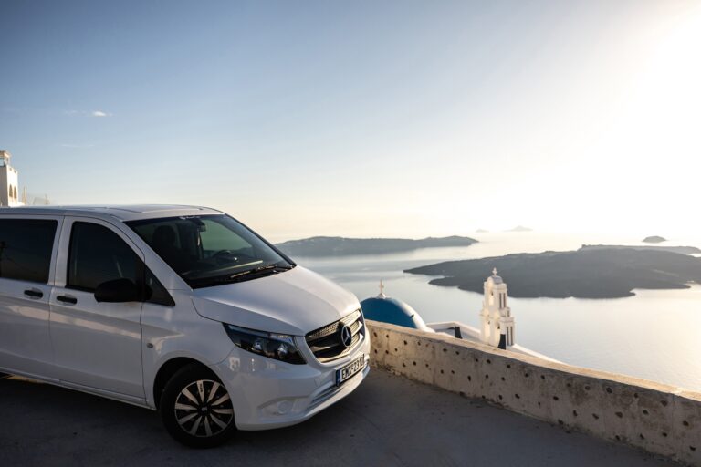 Safe transfer company in Santorini