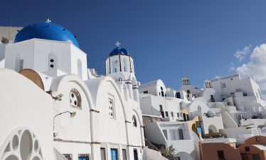 Blue-domes-in-santorini