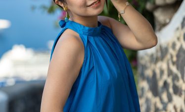 Asian girl photography in santorini