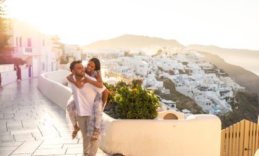 sunrise photography in Oia by Jessica Mocanu