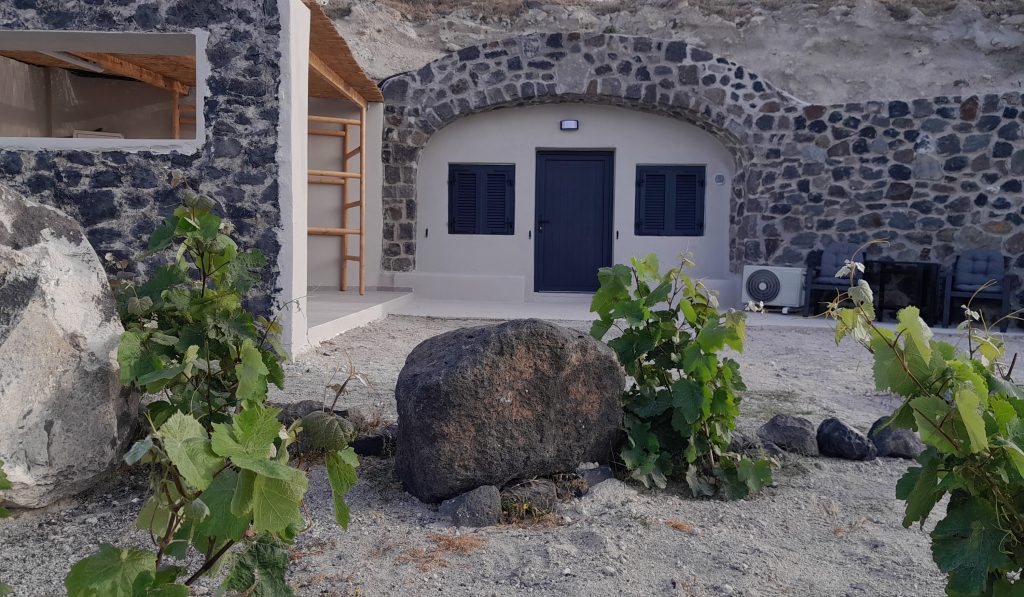 taste oil in santorini